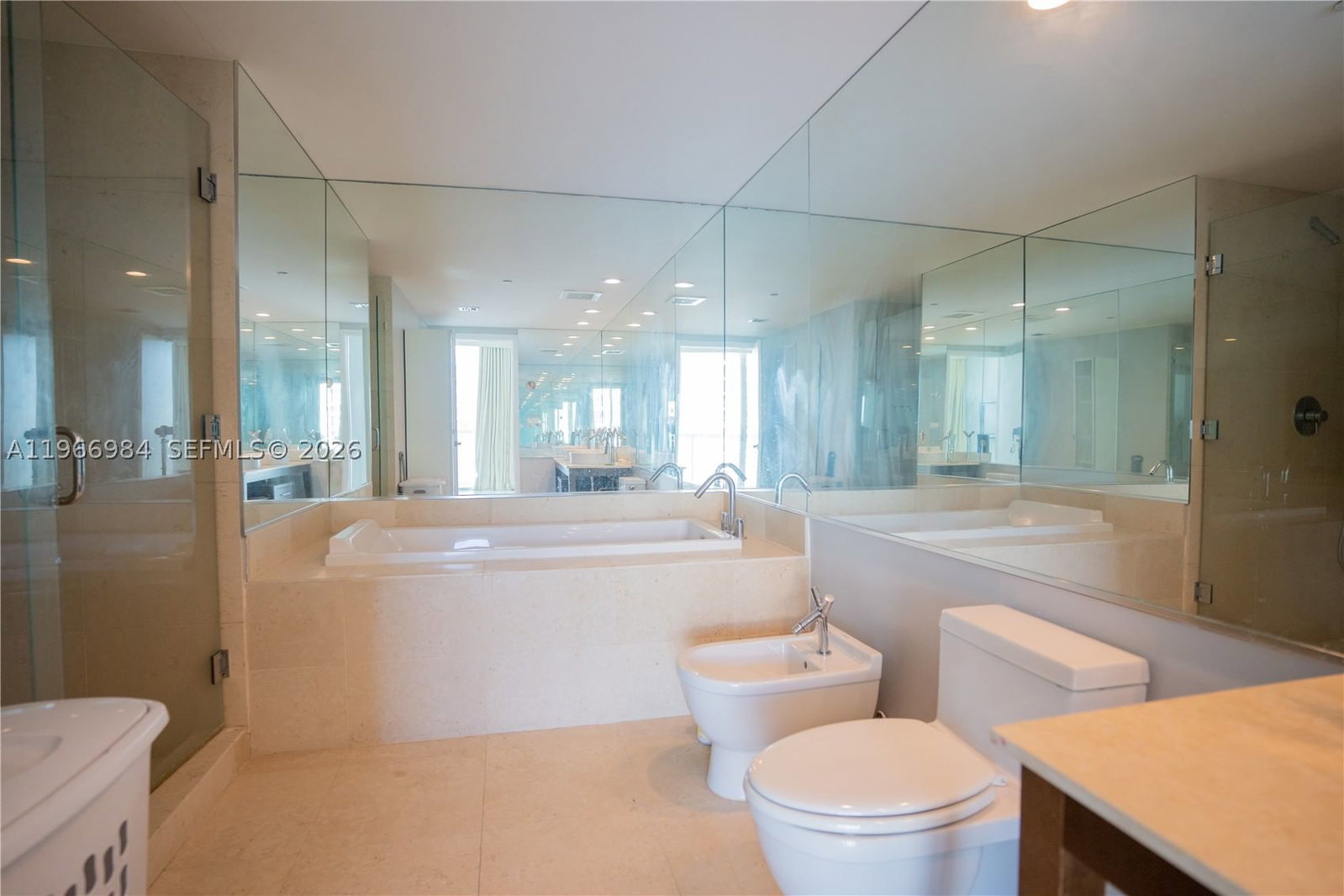 Real estate property located at 465 Brickell Ave #4802, Miami-dade, Iconbrickell Condo No 1, Miami, FL