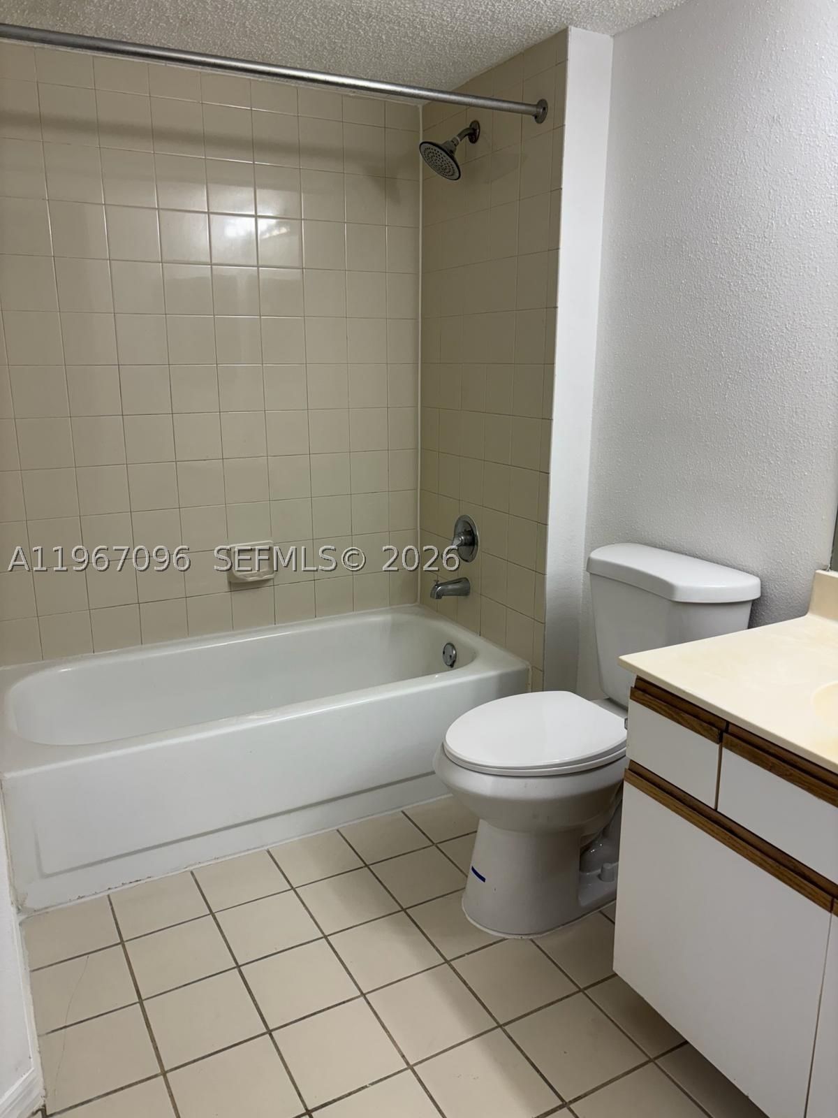 Real estate property located at 3985 Mcnab Rd A302, Broward, Windward Lakes Condo, Pompano Beach, FL