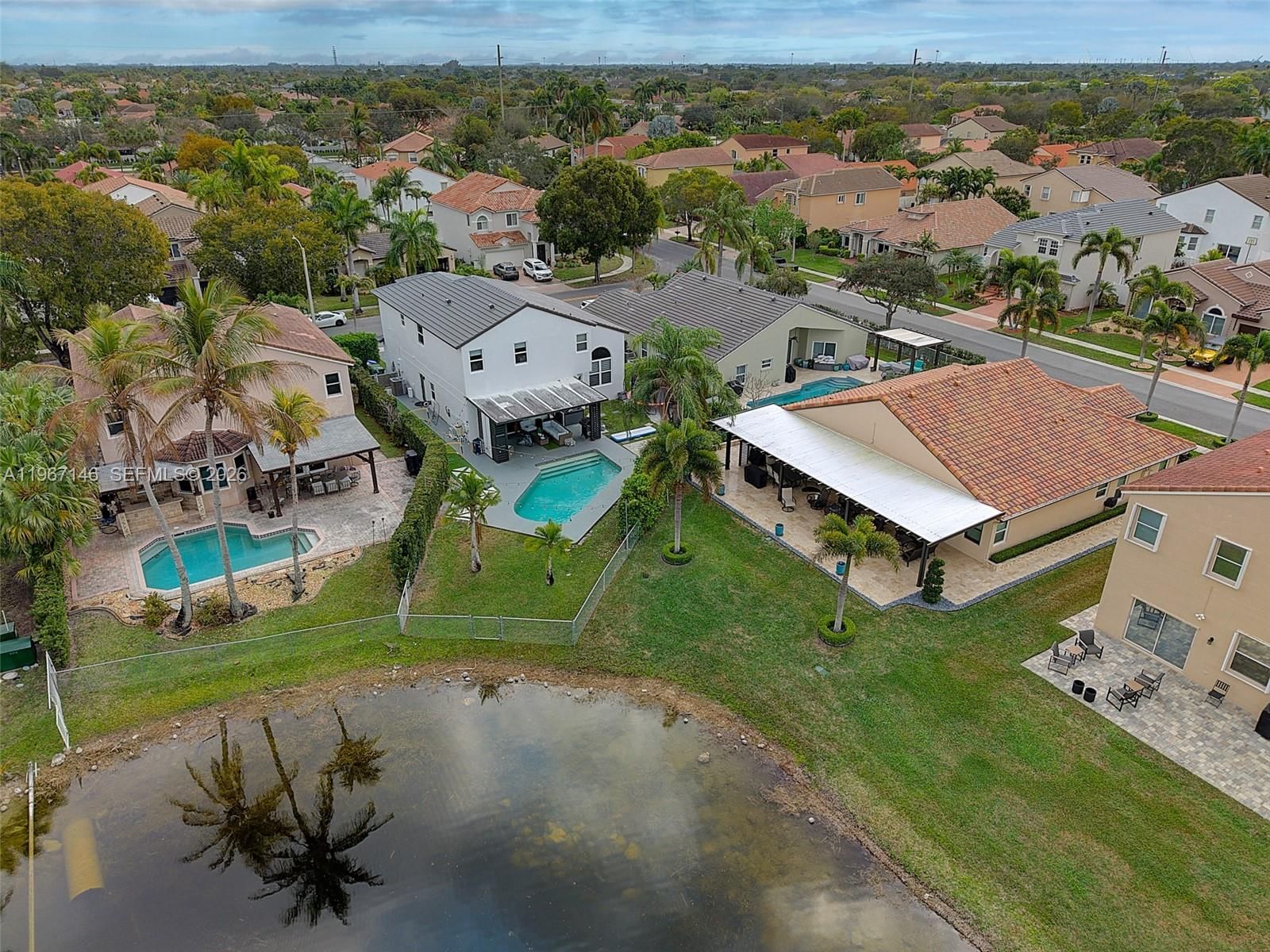 Real estate property located at 1034 184th Way, Broward, Chapel Lake Estates, Pembroke Pines, FL