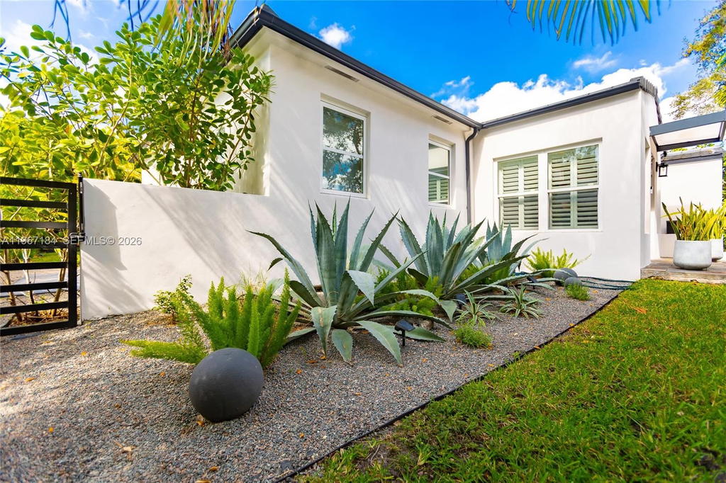 Real estate property located at 814 Monterey St, Miami-dade, Welbon, Coral Gables, FL