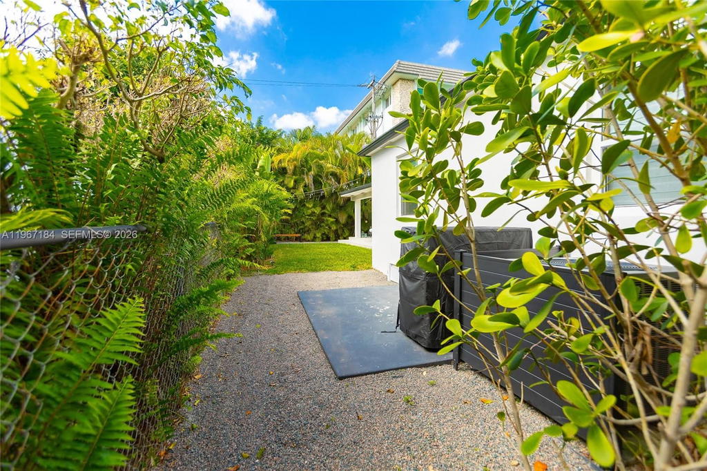 Real estate property located at 814 Monterey St, Miami-dade, Welbon, Coral Gables, FL