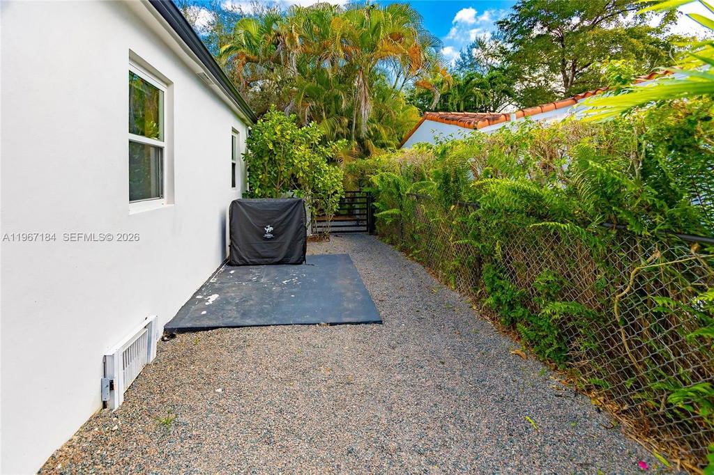 Real estate property located at 814 Monterey St, Miami-dade, Welbon, Coral Gables, FL