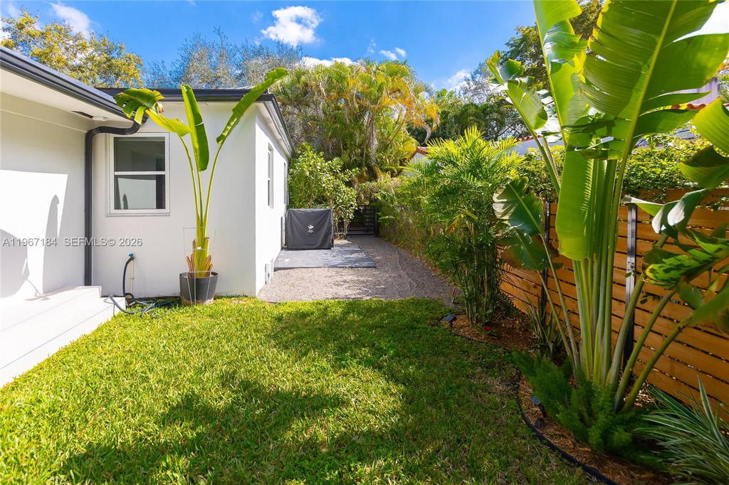 Real estate property located at 814 Monterey St, Miami-dade, Welbon, Coral Gables, FL