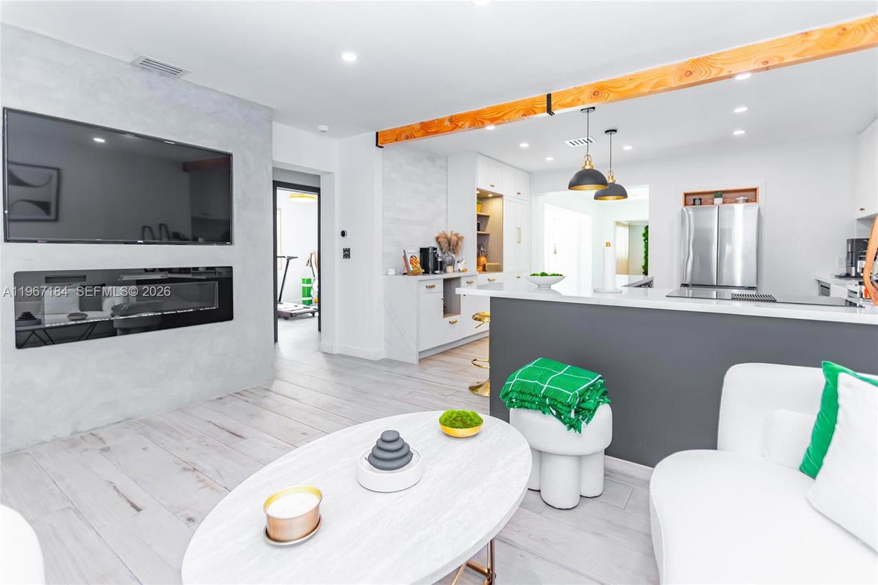 Real estate property located at 814 Monterey St, Miami-dade, Welbon, Coral Gables, FL