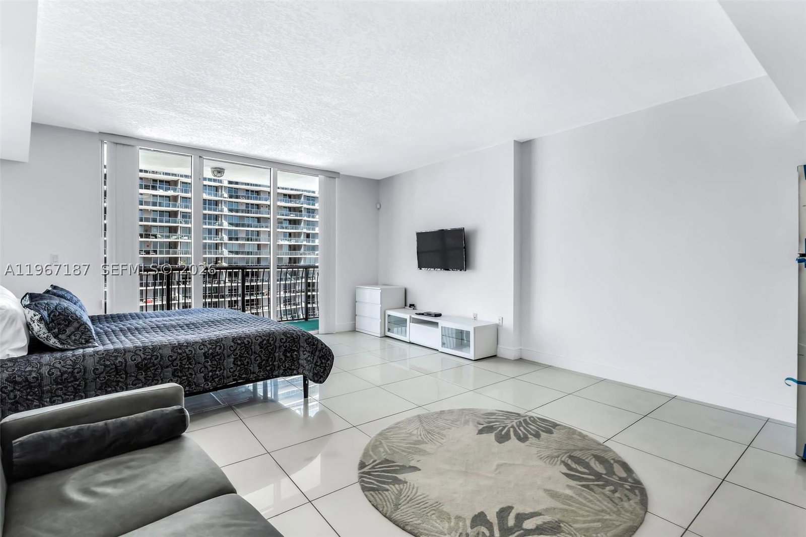 Real estate property located at 1750 Bayshore Dr #4507, Miami-dade, Opera Tower Condo, Miami, FL
