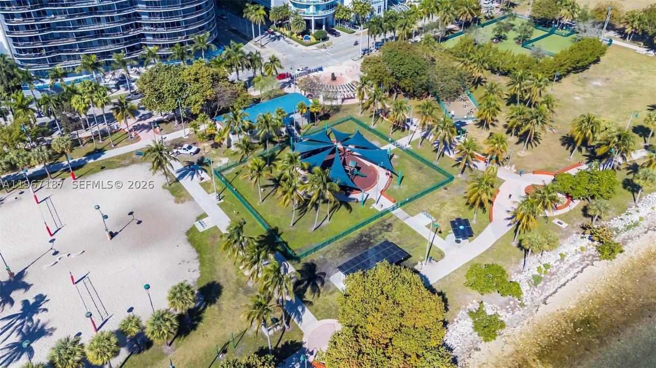 Real estate property located at 1750 Bayshore Dr #4507, Miami-dade, Opera Tower Condo, Miami, FL