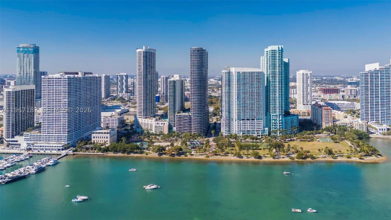Real estate property located at 1750 Bayshore Dr #4507, Miami-dade, Opera Tower Condo, Miami, FL