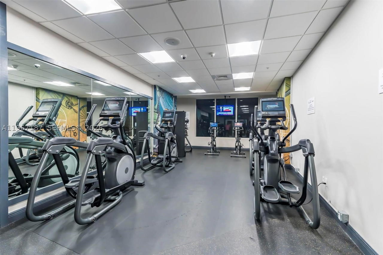 Real estate property located at 1750 Bayshore Dr #4507, Miami-dade, Opera Tower Condo, Miami, FL