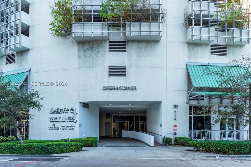 Real estate property located at 1750 Bayshore Dr #4507, Miami-dade, Opera Tower Condo, Miami, FL
