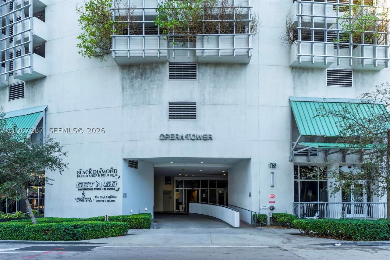 Real estate property located at 1750 Bayshore Dr #4507, Miami-dade, Opera Tower Condo, Miami, FL