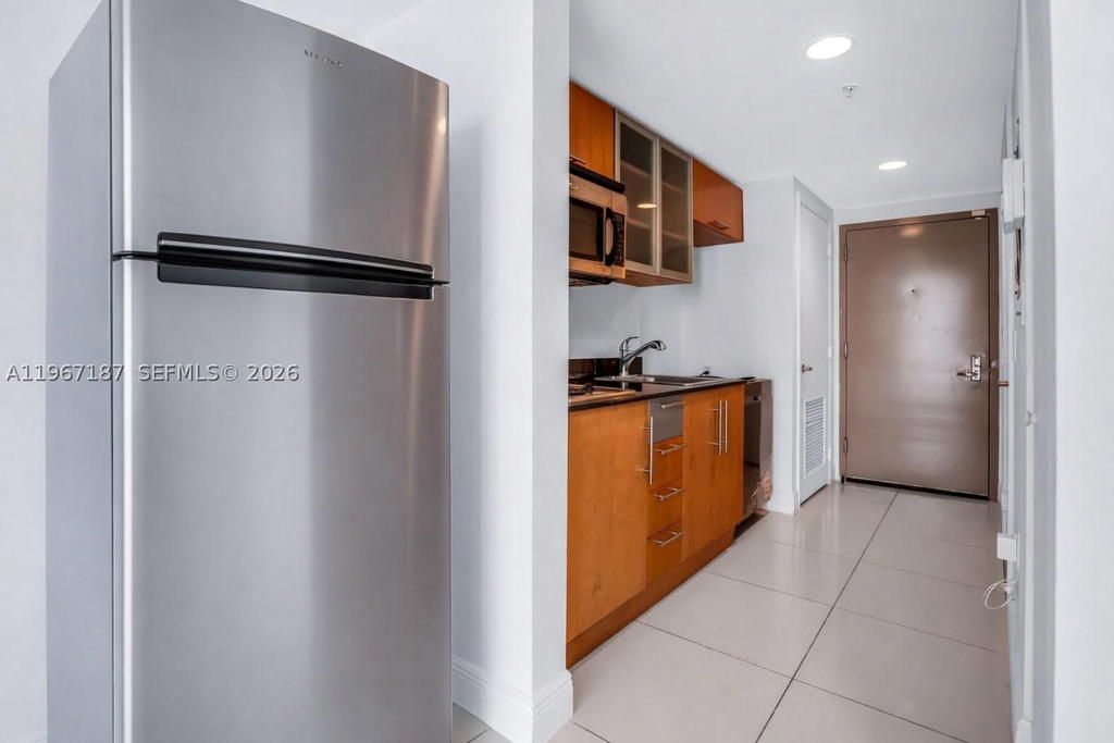 Real estate property located at 1750 Bayshore Dr #4507, Miami-dade, Opera Tower Condo, Miami, FL