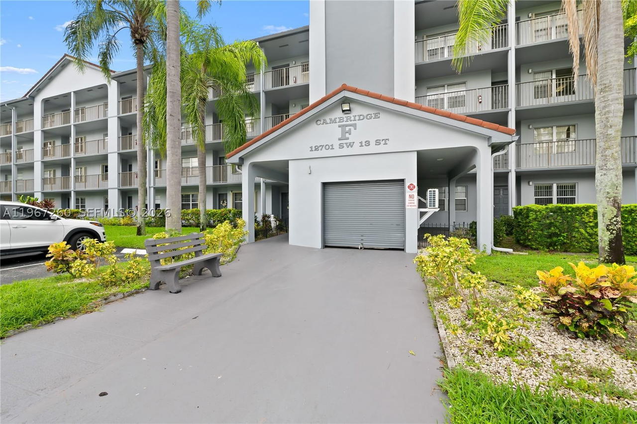 Real estate property located at 12701 13th St #314F, Broward, Cambridge At Century Vill, Pembroke Pines, FL