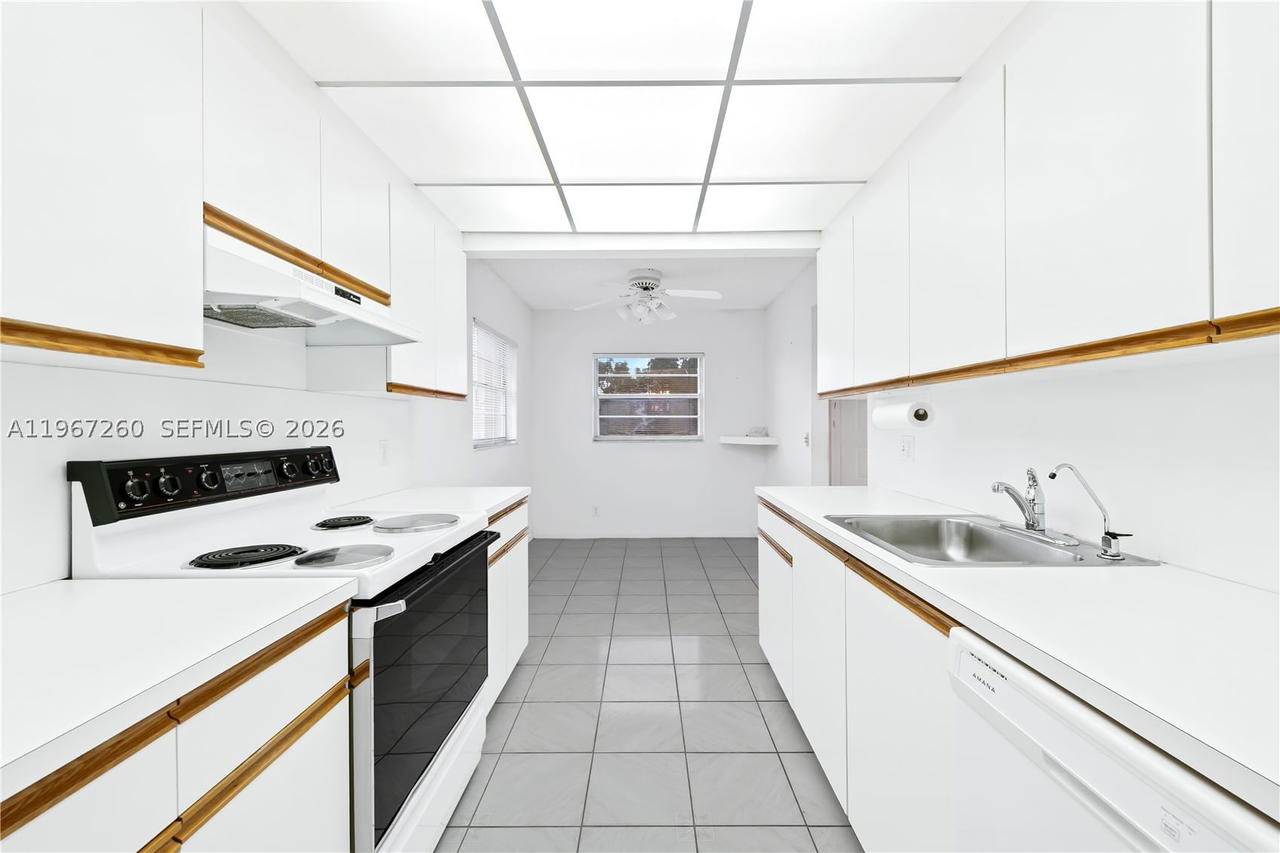 Real estate property located at 12701 13th St #314F, Broward, Cambridge At Century Vill, Pembroke Pines, FL