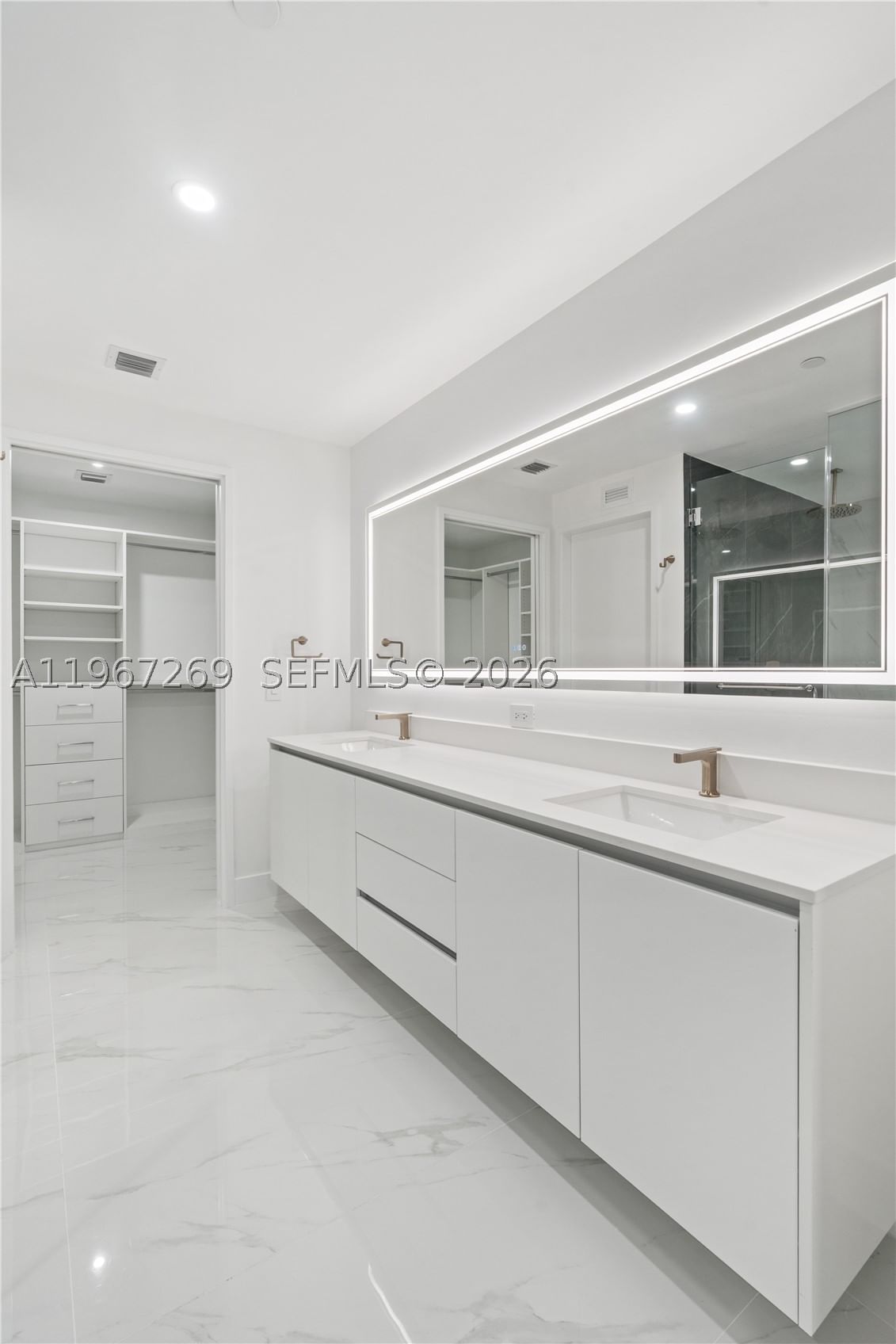 Real estate property located at 700 24th ST #1806, Miami-dade, Aria Reserve South Tower, Miami, FL