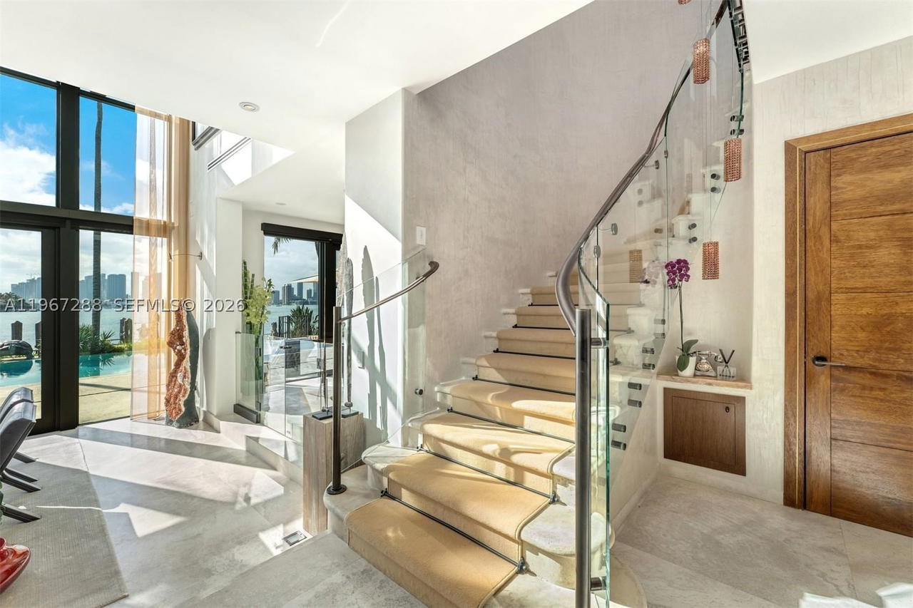 Real estate property located at 34 DILIDO DR, Miami-dade, Di Lido Island, Miami Beach, FL