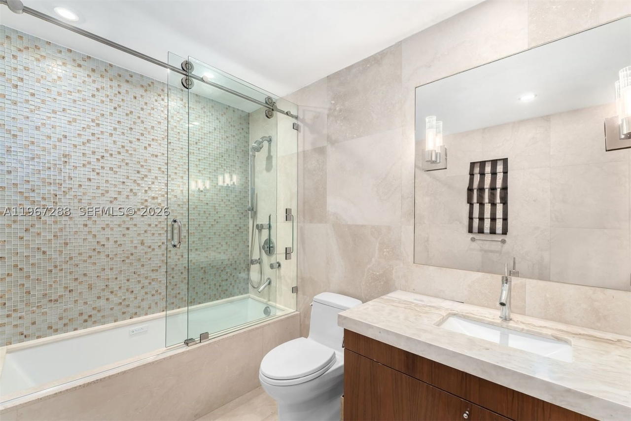 Real estate property located at 34 DILIDO DR, Miami-dade, Di Lido Island, Miami Beach, FL