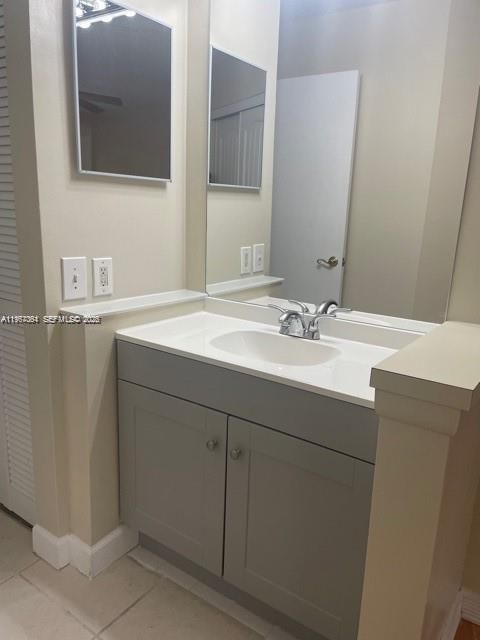 Real estate property located at 9999 Summerbreeze Dr #1105, Broward, Summerbreeze Condo, Sunrise, FL