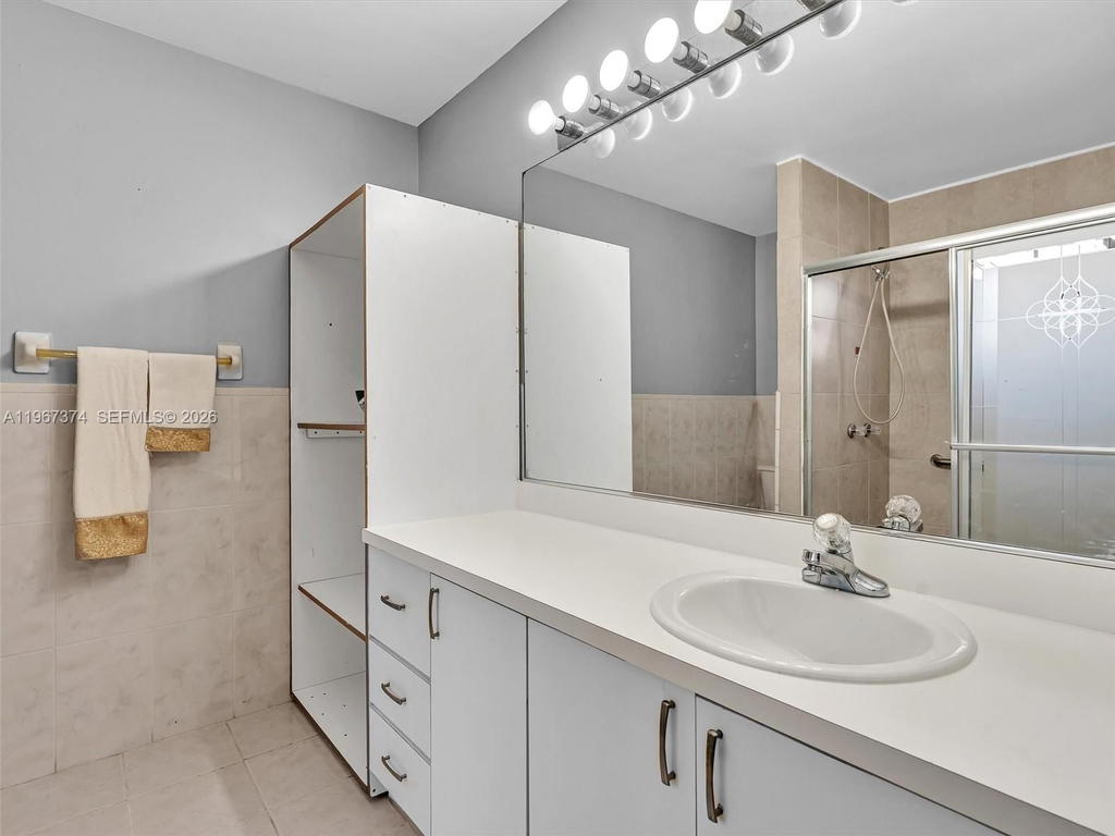 Real estate property located at 18379 138th Pl, Miami-dade, Fantasy One, Miami, FL