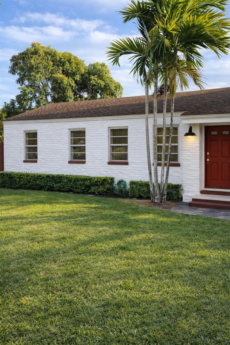 Real estate property located at 5800 61st St, Miami-dade, University Mnr, Miami, FL
