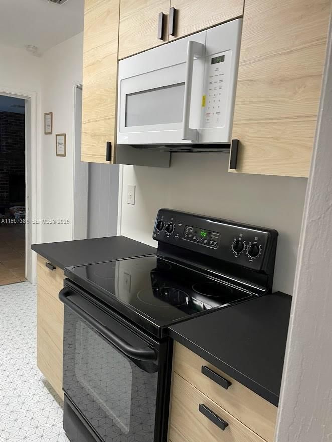 Real estate property located at 5800 61st St, Miami-dade, University Mnr, Miami, FL