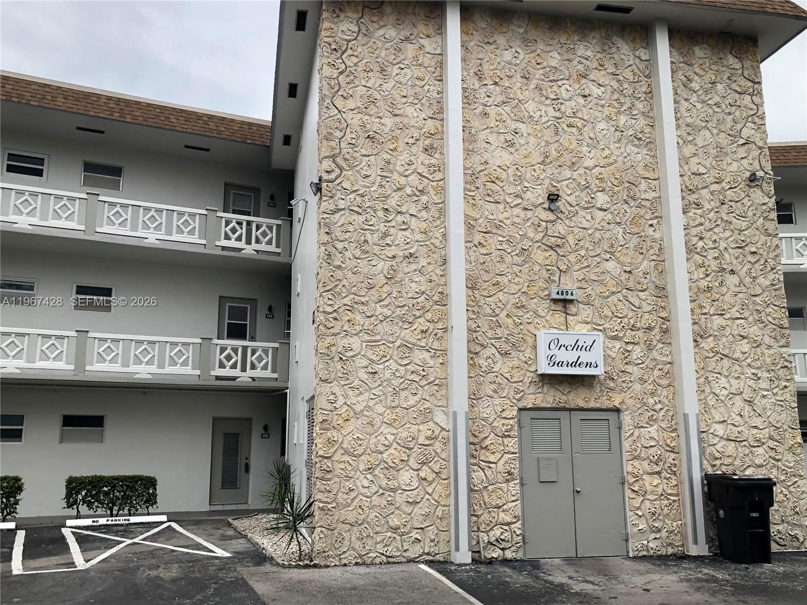 Real estate property located at 4806 36th St #607, Broward, Orchid Gardens Condo, Lauderdale Lakes, FL