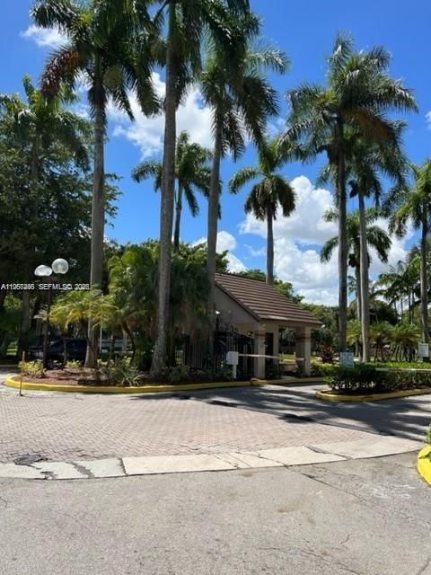 Real estate property located at 14020 90th Ter #14020, Miami-dade, Parc Vista Condo, Miami, FL