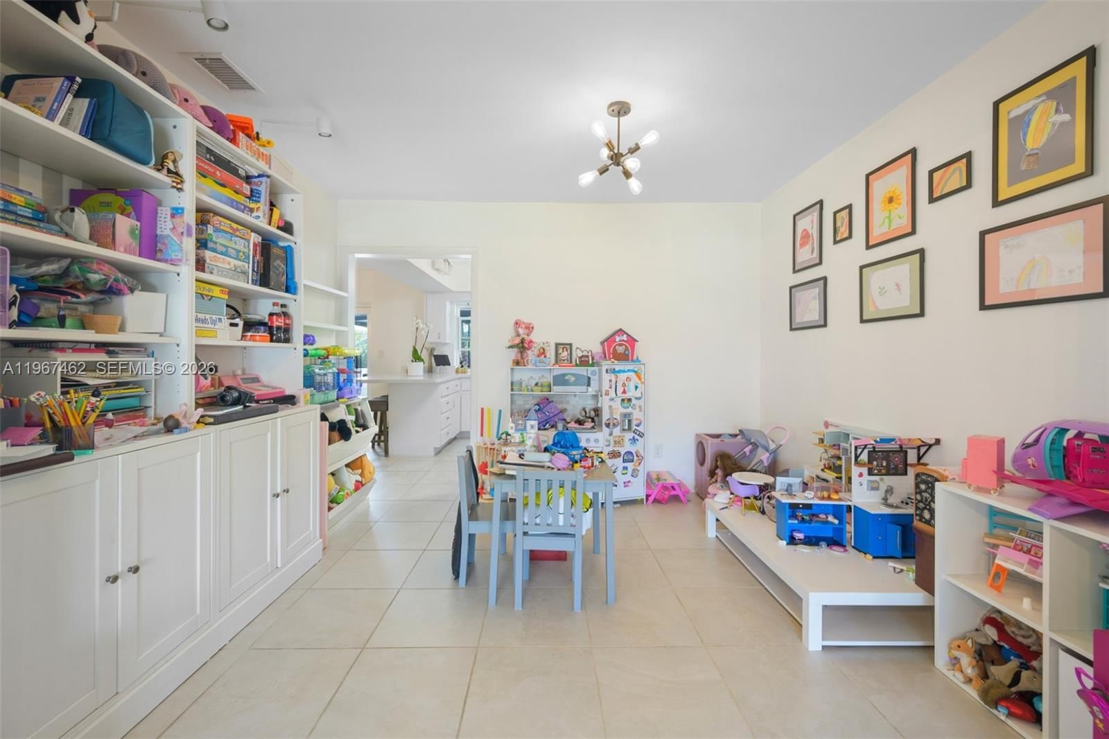 Real estate property located at 7200 11th Ct, Broward, Mirror Lake Estates Sec T, Plantation, FL