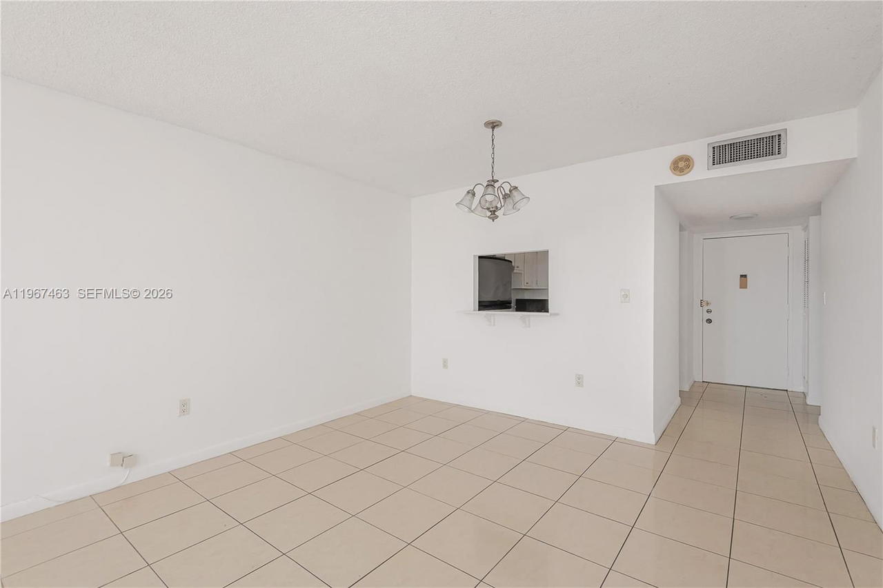 Real estate property located at 1200 Miami Gardens Dr #905W, Miami-dade, Wilshire Condo, Miami, FL
