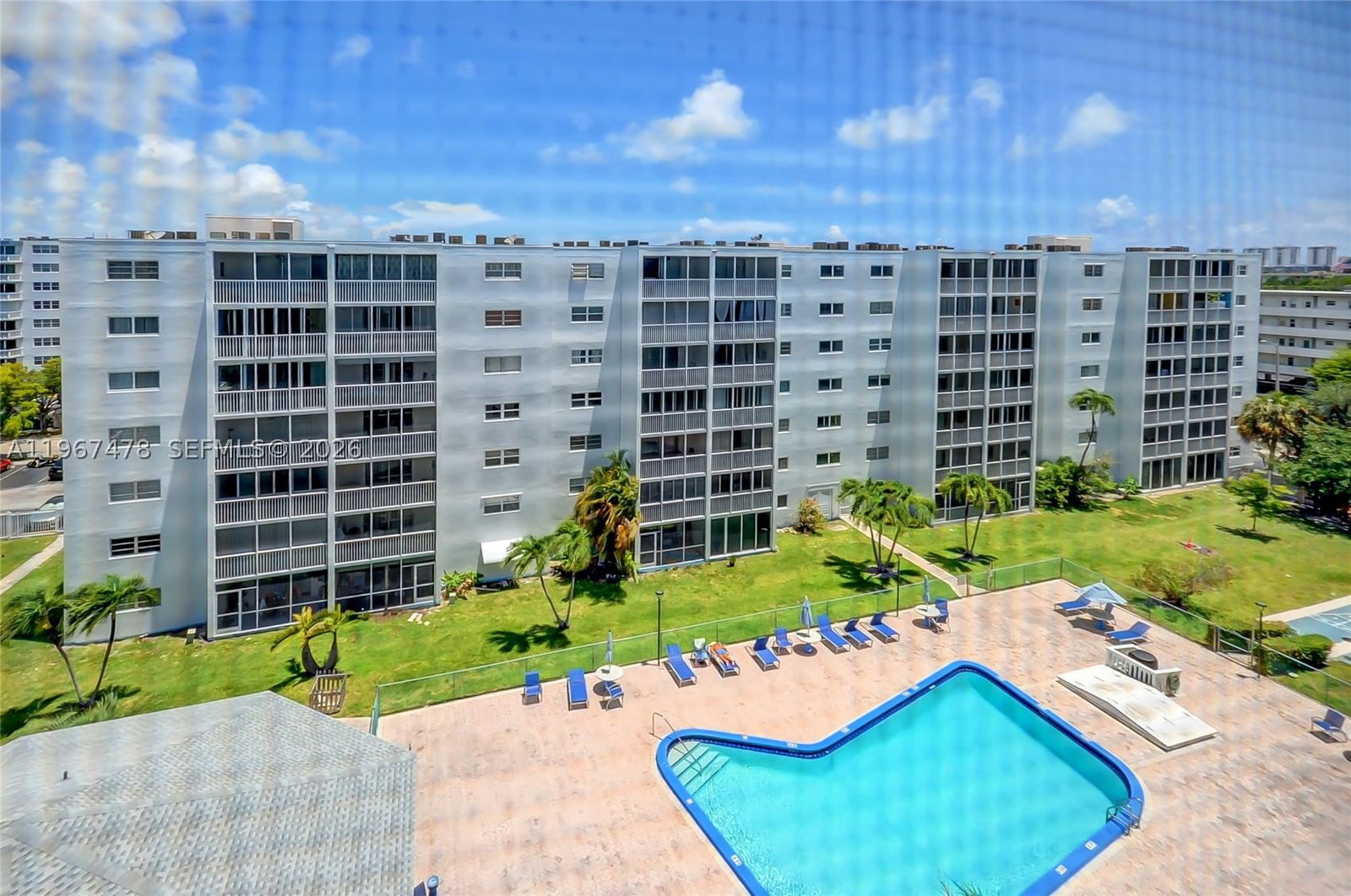 Real estate property located at 301 14th Ave #702, Broward, Meadowbrook Towers Condo, Hallandale Beach, FL