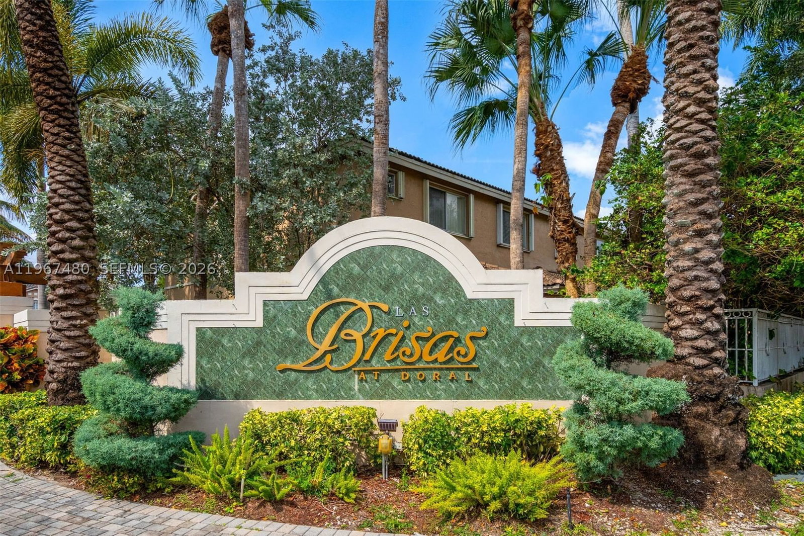 Real estate property located at 5725 114th Path #114, Miami-dade, Las Brisas At Doral Condo, Doral, FL
