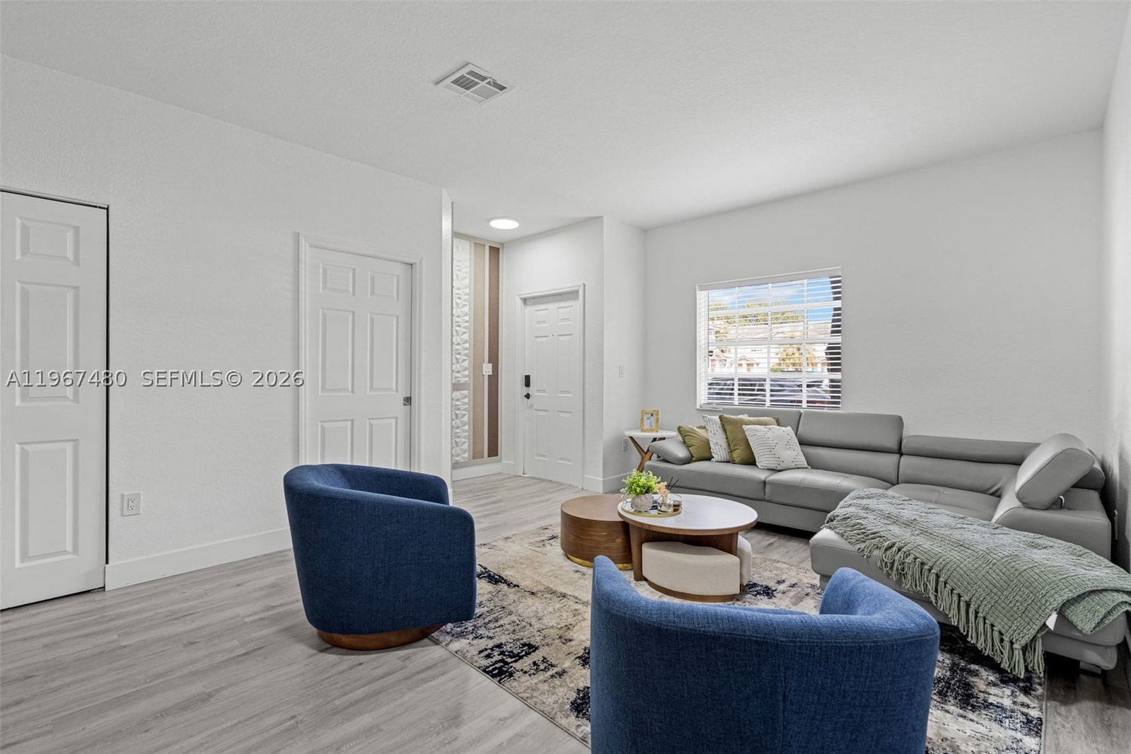 Real estate property located at 5725 114th Path #114, Miami-dade, Las Brisas At Doral Condo, Doral, FL