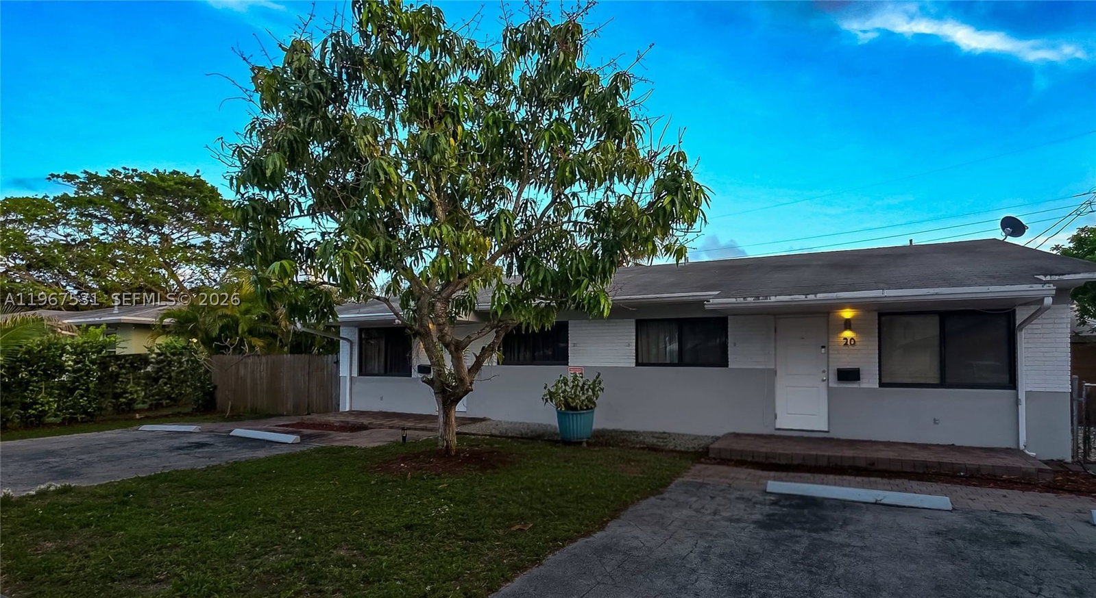 Real estate property located at 20 12th St, Broward, Dixie Way, Dania Beach, FL