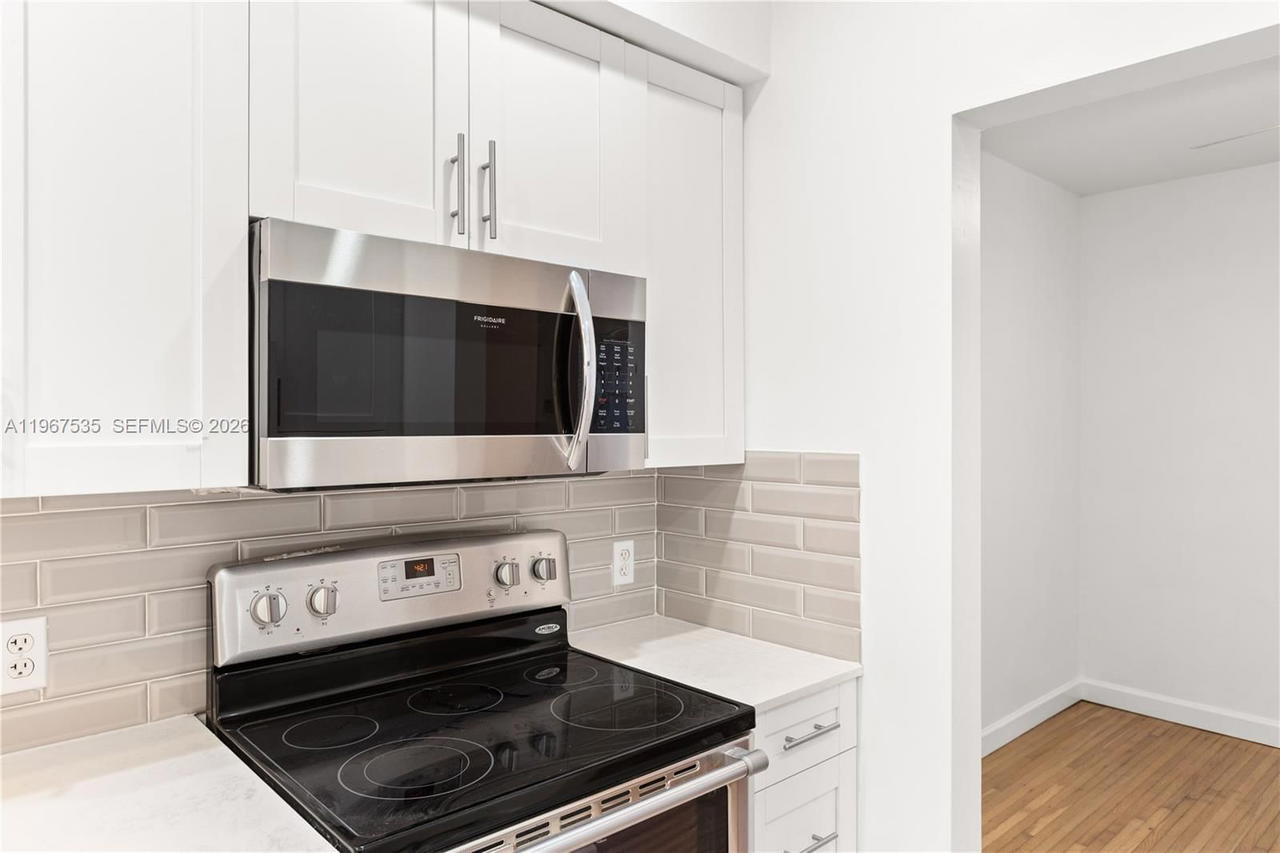 Real estate property located at 4487 15th Ter, Miami-dade, San Jacinto, Miami, FL