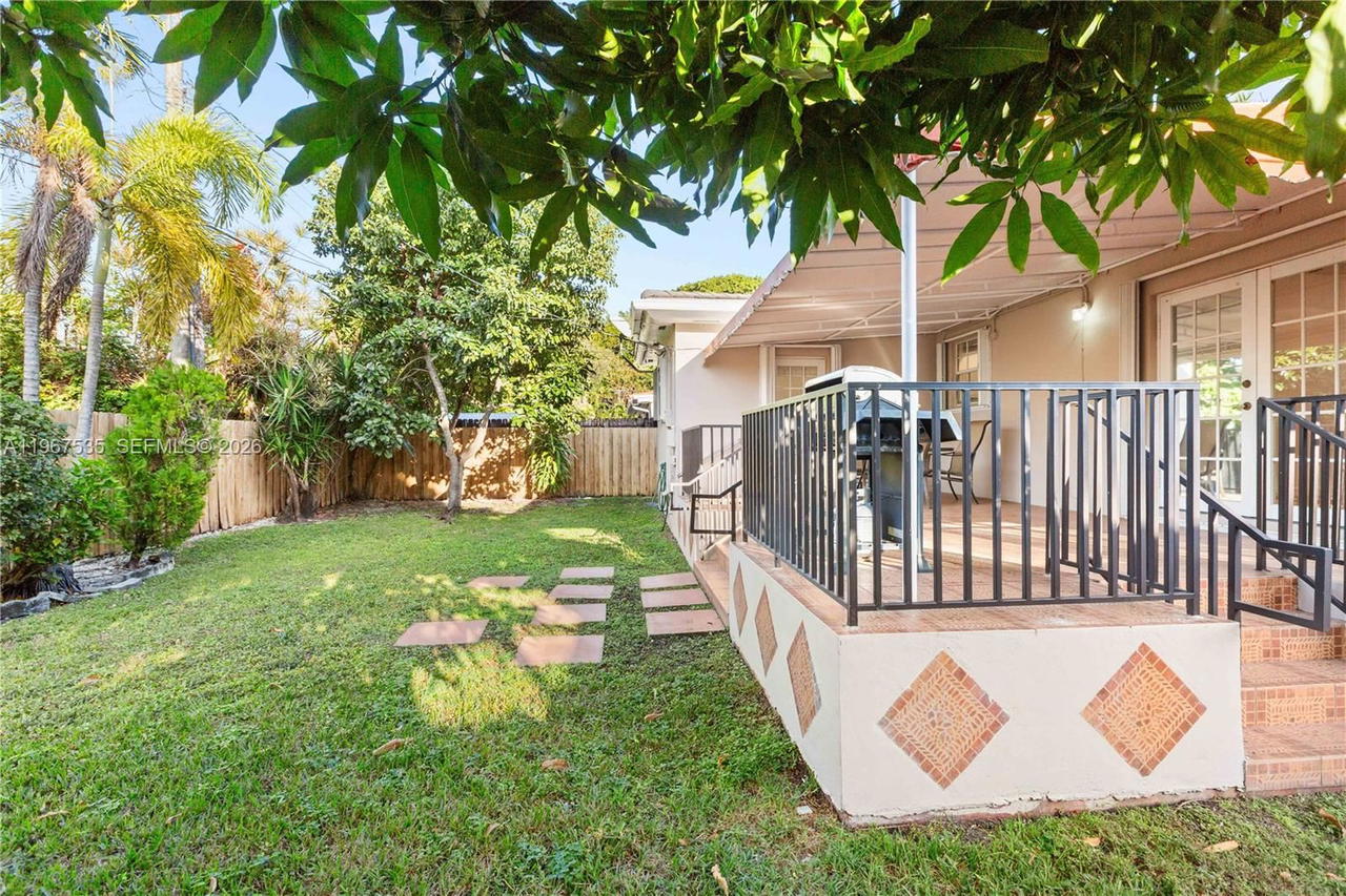 Real estate property located at 4487 15th Ter, Miami-dade, San Jacinto, Miami, FL