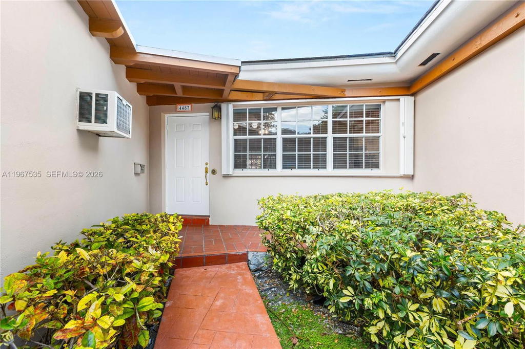 Real estate property located at 4487 15th Ter, Miami-dade, San Jacinto, Miami, FL
