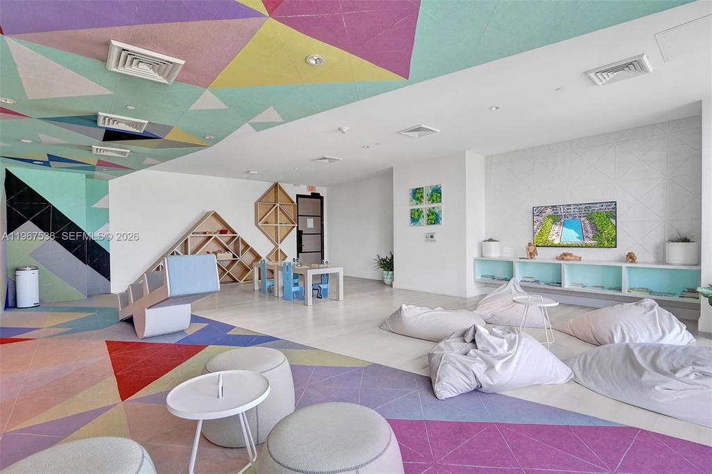 Real estate property located at 121 34th St #1705, Miami-dade, 3401 Midtown Condo, Miami, FL