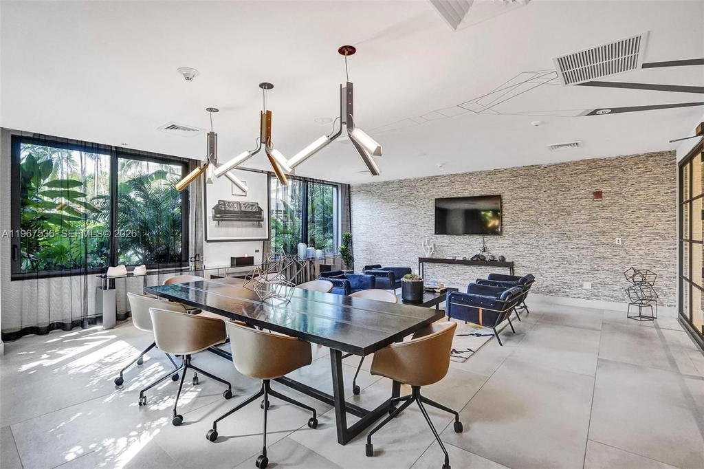 Real estate property located at 121 34th St #1705, Miami-dade, 3401 Midtown Condo, Miami, FL