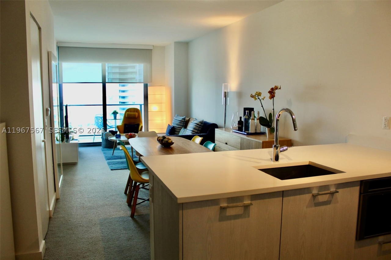 Real estate property located at 501 31st St #2705, Miami-dade, Paraiso Bayviews Condo, Miami, FL