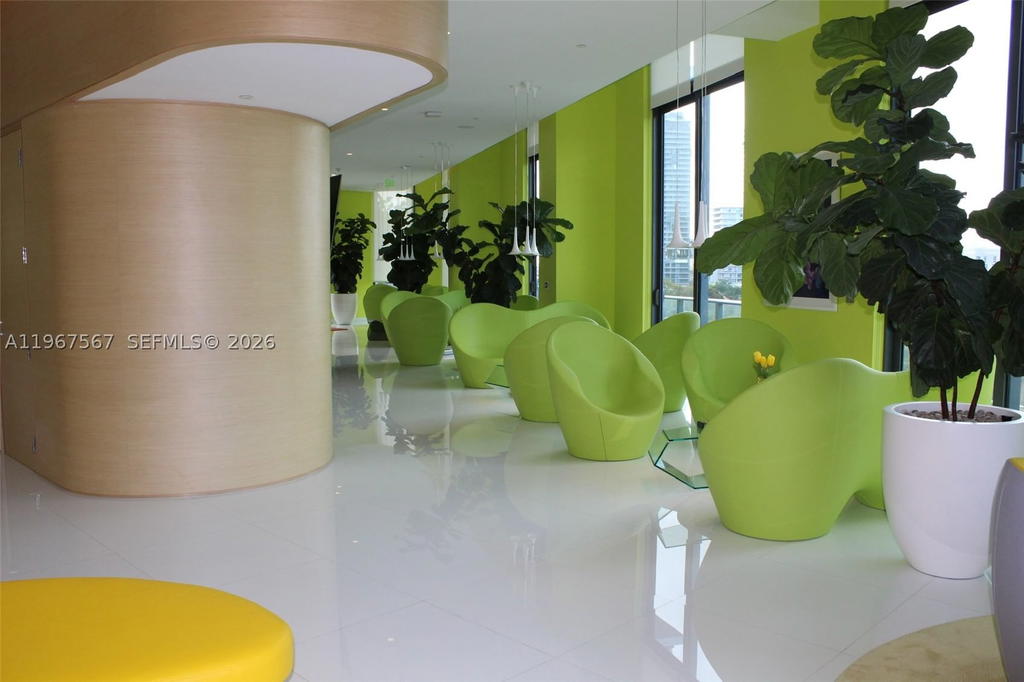 Real estate property located at 501 31st St #2705, Miami-dade, Paraiso Bayviews Condo, Miami, FL