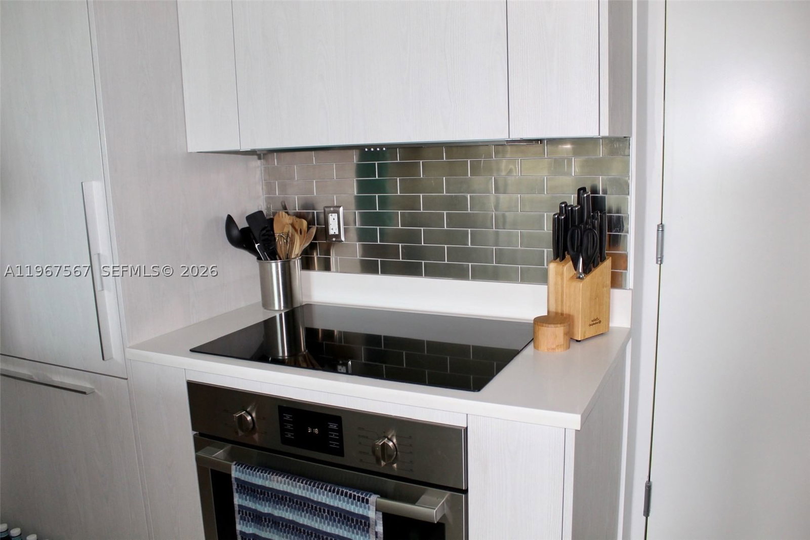 Real estate property located at 501 31st St #2705, Miami-dade, Paraiso Bayviews Condo, Miami, FL