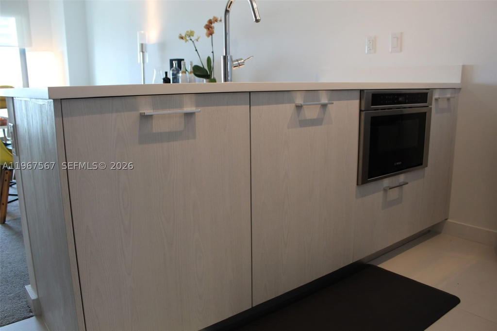 Real estate property located at 501 31st St #2705, Miami-dade, Paraiso Bayviews Condo, Miami, FL
