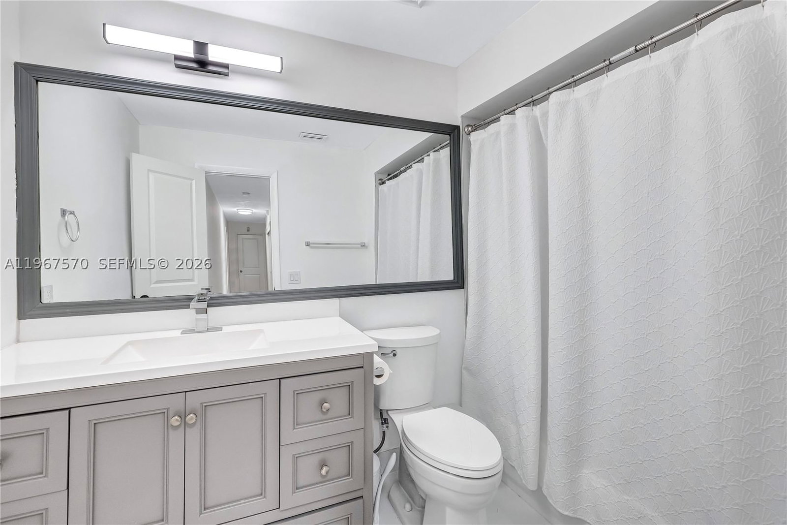Real estate property located at 3211 Calle Largo Dr, Broward, Central Golf Sec Of Holly, Hollywood, FL