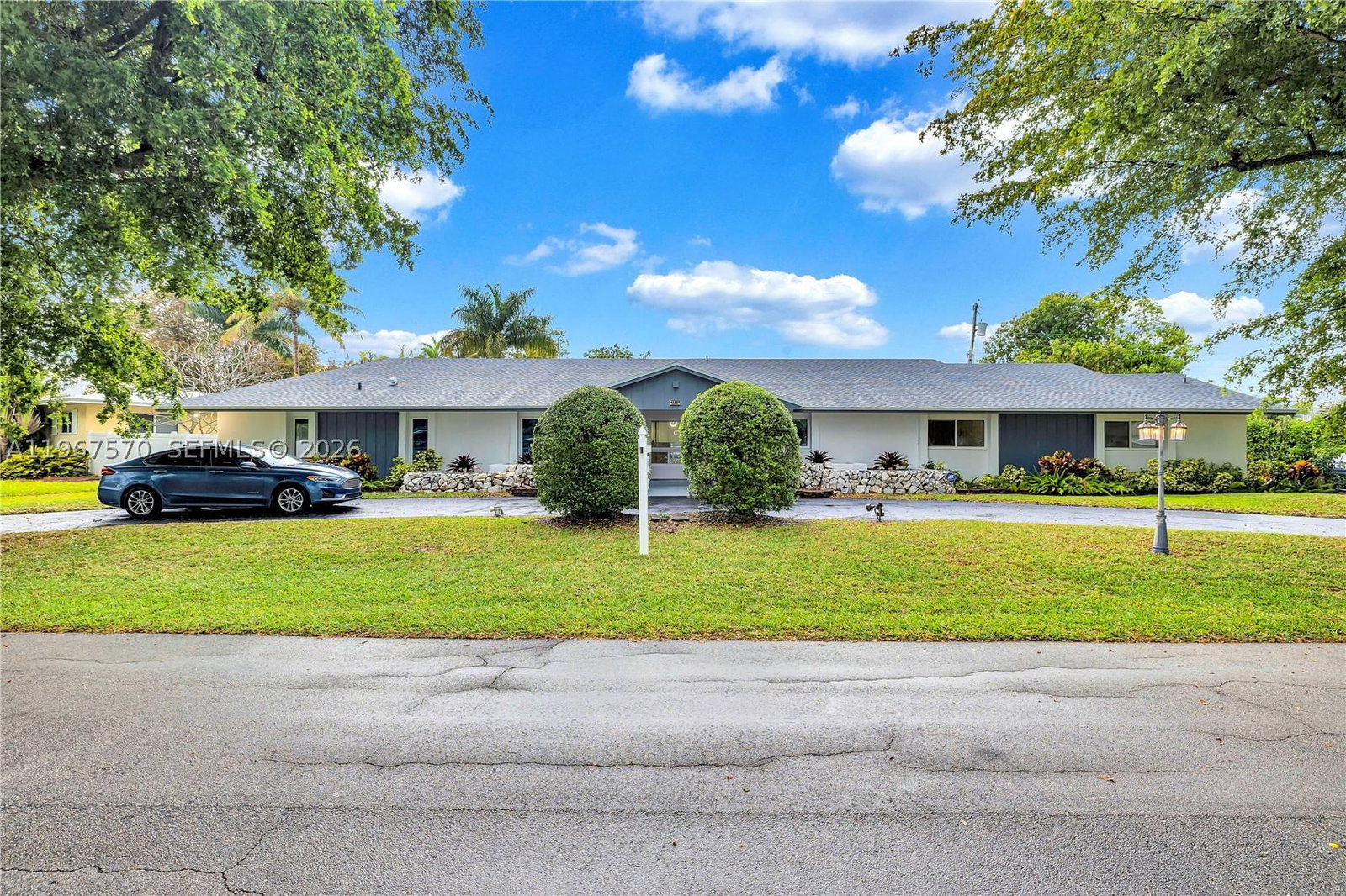 Real estate property located at 3211 Calle Largo Dr, Broward, Central Golf Sec Of Holly, Hollywood, FL