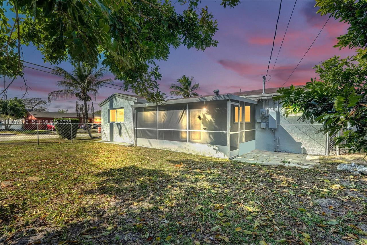 Real estate property located at 3221 67th Way, Broward, Miramar Sec 3, Miramar, FL