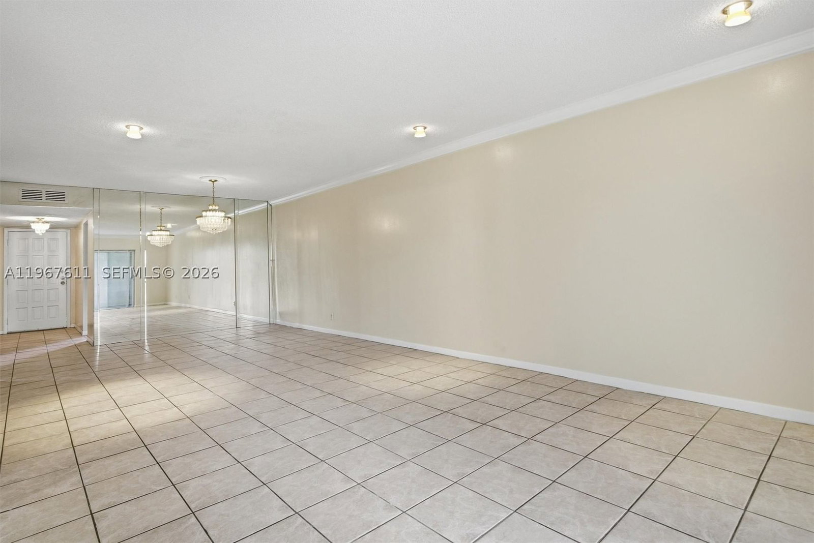 Real estate property located at 6300 Falls Cir Dr #212, Broward, Inverrary Country Club, Lauderhill, FL