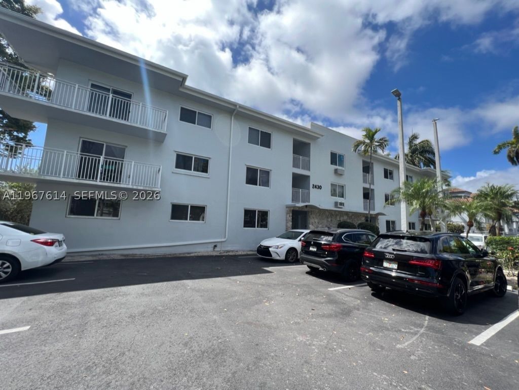 Real estate property located at 2430 135th St #105, Miami-dade, Keystone Gardens Condo, North Miami, FL