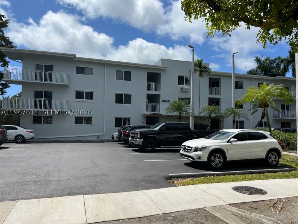 Real estate property located at 2430 135th St #105, Miami-dade, Keystone Gardens Condo, North Miami, FL