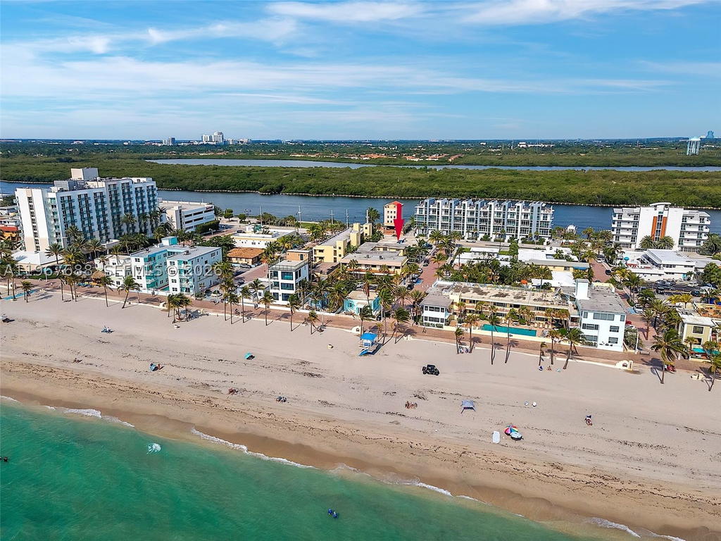 Real estate property located at 322 Harding St B202, Broward, Beach Terrace Resort Cond, Hollywood, FL