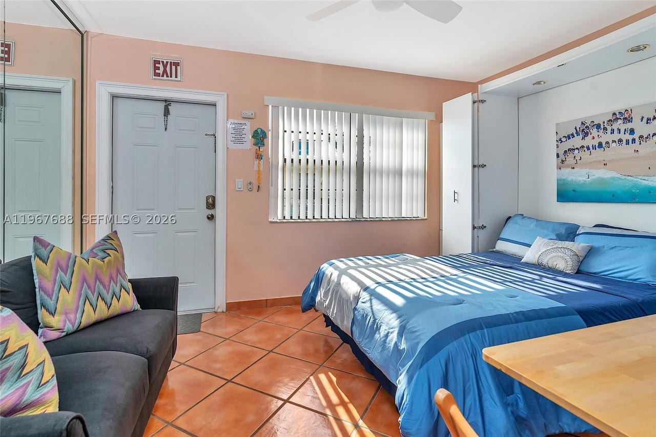 Real estate property located at 322 Harding St B202, Broward, Beach Terrace Resort Cond, Hollywood, FL