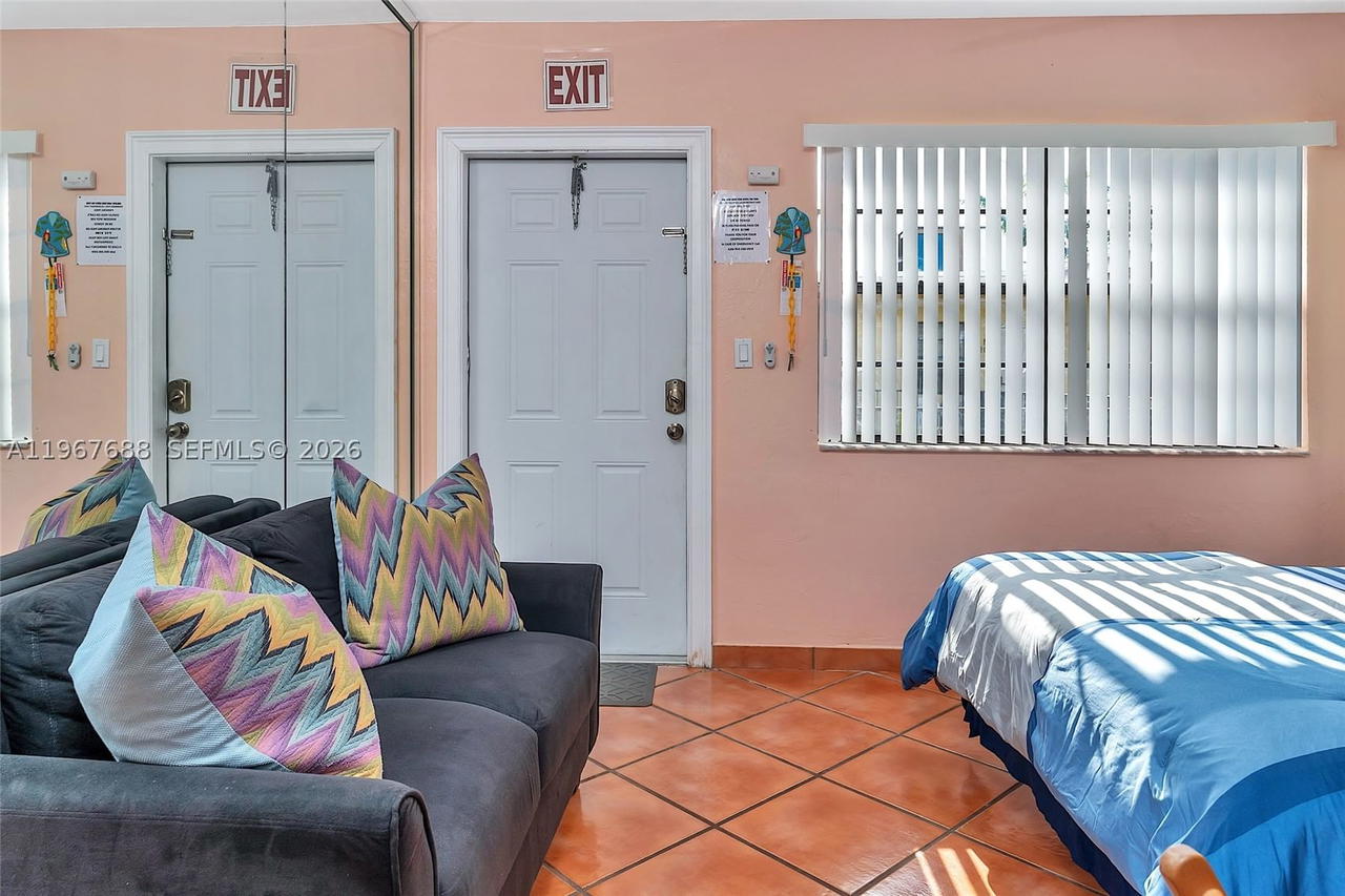Real estate property located at 322 Harding St B202, Broward, Beach Terrace Resort Cond, Hollywood, FL